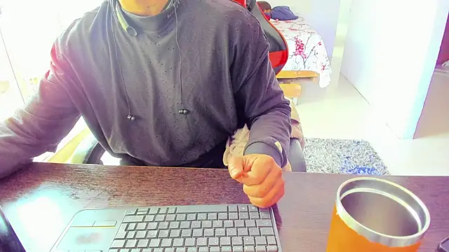 Adam Valenciia online show from 10/03/25, 03:53