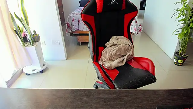 Adam Valenciia online show from 11/03/25, 03:24