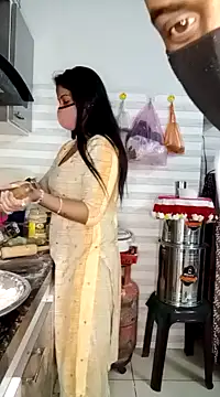 Snapshot of Best-Couple chatting on 01/16/25, 07:38 Best-Couple online show from 01/16/25, 07:38