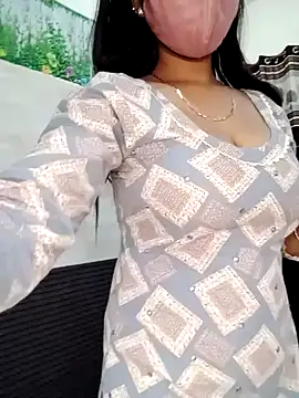 Snapshot of Best-Couple chatting on 01/20/25, 03:50 Best-Couple online show from 01/20/25, 03:50