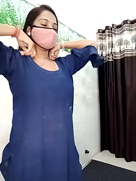 Snapshot of Best-Couple chatting on 01/25/25, 05:40 Best-Couple online show from 01/25/25, 05:40