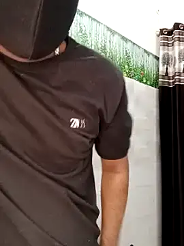 Snapshot of Best-Couple chatting on 01/27/25, 08:18 Best-Couple online show from 01/27/25, 08:18