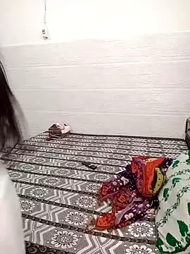 Snapshot of Best-Couple chatting on 02/01/25, 05:28 Best-Couple online show from 02/01/25, 05:28