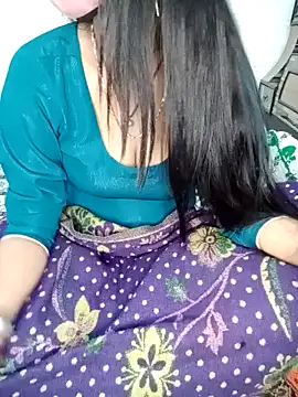 Snapshot of Best-Couple chatting on 02/07/25, 04:16 Best-Couple online show from 02/07/25, 04:16