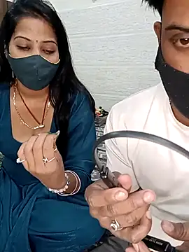 Snapshot of Best-Couple chatting on 02/20/25, 12:36 Best-Couple online show from 02/20/25, 12:36