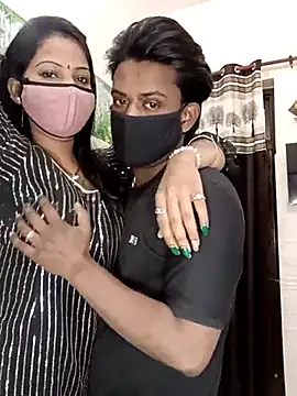 Snapshot of Best-Couple chatting on 02/23/25, 05:56 Best-Couple online show from 02/23/25, 05:56