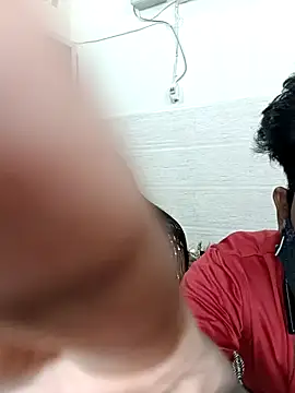 Snapshot of Best-Couple chatting on 03/19/25, 09:17 Best-Couple online show from 03/19/25, 09:17