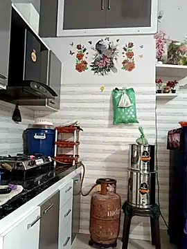 Snapshot of Best-Couple chatting on 09/13/25, 04:45 Best-Couple online show from 09/13/25, 04:45