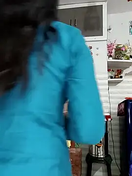 Snapshot of Best-Couple chatting on 10/07/25, 03:04 Best-Couple online show from 10/07/25, 03:04