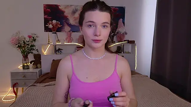 Snapshot of Nellie_Medina chatting on 04/23/26, 10:47 Nellie Medina online show from 04/23/26, 10:47