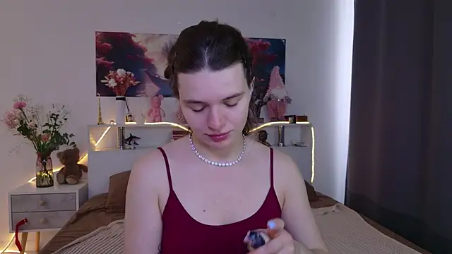 Snapshot of Nellie_Medina chatting on 04/25/26, 11:13 Nellie Medina online show from 04/25/26, 11:13