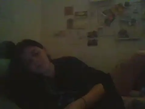 Snapshot of Lyths20 chatting on 03/01/25, 01:32 Lyths20 online show from 03/01/25, 01:32