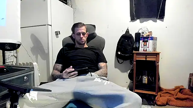 JamesMichael88 online show from 03/19/25, 02:13