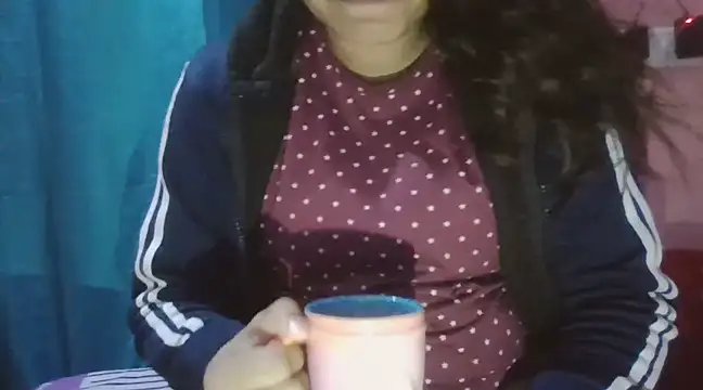 Hot-shanvi online show from 02/26/25, 11:48