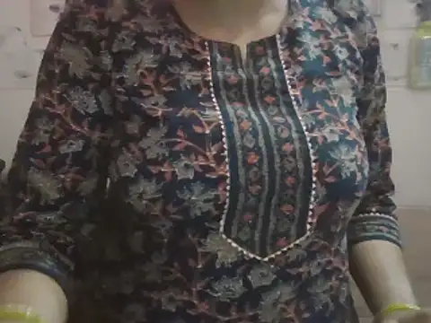 Hot-shanvi online show from 03/23/25, 03:32