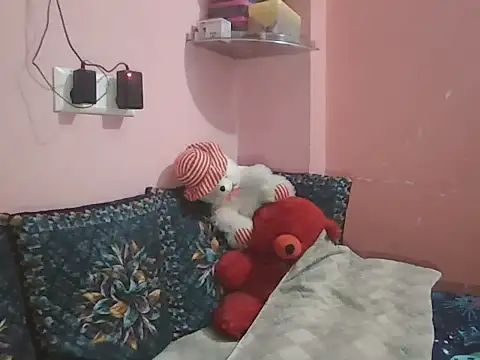 Hot-shanvi online show from 10/08/25, 12:30