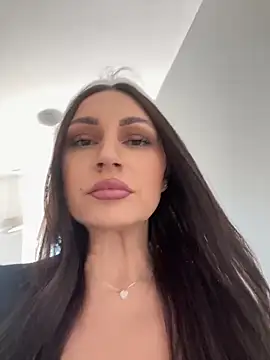 Snapshot of claraxjoyy chatting on 01/02/25, 10:37 claraxjoyy online show from 01/02/25, 10:37