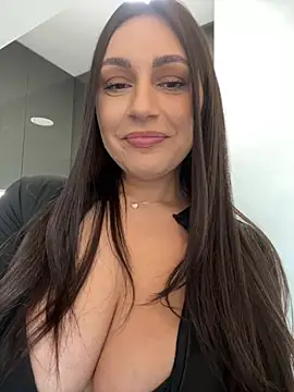 Snapshot of claraxjoyy chatting on 01/06/25, 07:42 claraxjoyy online show from 01/06/25, 07:42