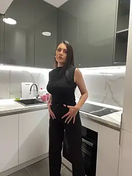 Snapshot of claraxjoyy chatting on 01/11/25, 07:38 claraxjoyy online show from 01/11/25, 07:38