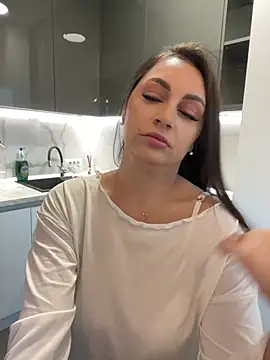 Snapshot of claraxjoyy chatting on 03/10/25, 04:49 claraxjoyy online show from 03/10/25, 04:49