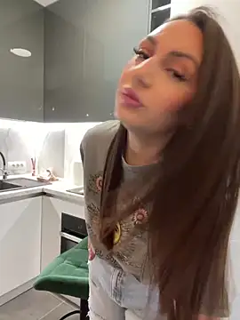 Snapshot of claraxjoyy chatting on 03/12/25, 04:51 claraxjoyy online show from 03/12/25, 04:51