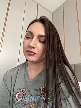 Snapshot of claraxjoyy chatting on 03/13/25, 04:38 claraxjoyy online show from 03/13/25, 04:38