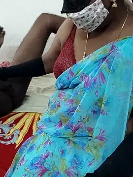 Snapshot of Rathi22 chatting on 03/09/25, 09:13 Rathi22 online show from 03/09/25, 09:13