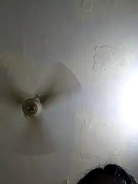 Snapshot of Rathi22 chatting on 09/17/25, 02:57 Rathi22 online show from 09/17/25, 02:57