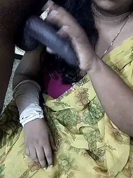 Snapshot of Rathi22 chatting on 05/05/26, 01:46 Rathi22 online show from 05/05/26, 01:46