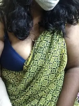 Snapshot of Rathi22 chatting on 06/01/26, 02:30 Rathi22 online show from 06/01/26, 02:30