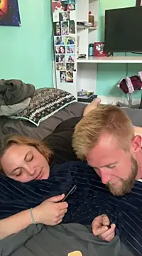 Snapshot of bjayburn chatting on 02/22/25, 07:14 bjayburn online show from 02/22/25, 07:14