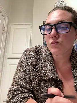 Snapshot of bjayburn chatting on 02/26/25, 11:20 bjayburn online show from 02/26/25, 11:20