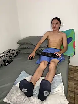 Snapshot of Young_latin_master777 chatting on 01/09/25, 02:40 Young latin master777 online show from 01/09/25, 02:40