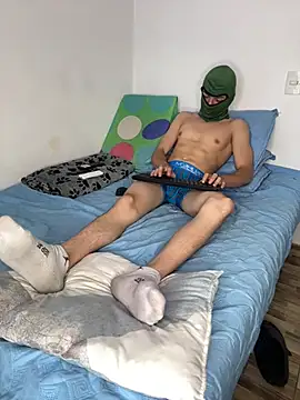 Snapshot of Young_latin_master777 chatting on 02/06/25, 10:00 Young latin master777 online show from 02/06/25, 10:00