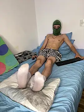 Snapshot of Young_latin_master777 chatting on 02/09/25, 12:52 Young latin master777 online show from 02/09/25, 12:52