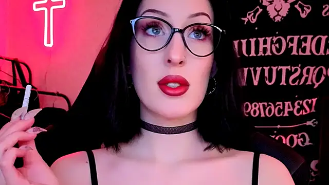 Snapshot of Miss_Alice__ chatting on 05/02/26, 01:05 Miss Alice online show from 05/02/26, 01:05