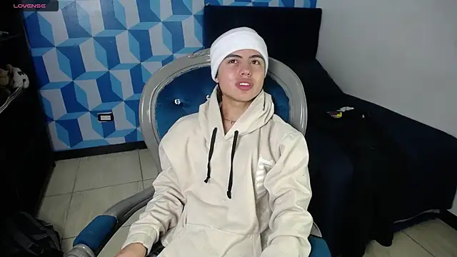 CollinStone online show from 02/04/25, 01:45