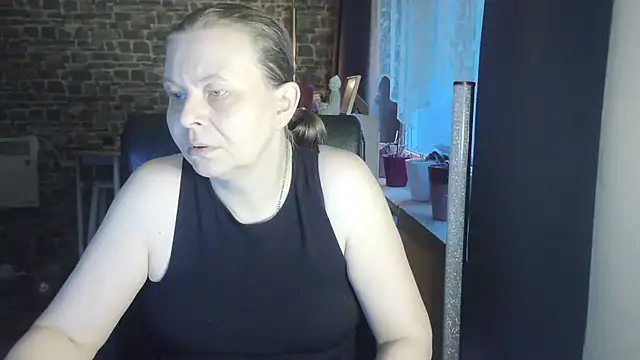 Sweet Phoenix online show from 10/08/25, 05:27