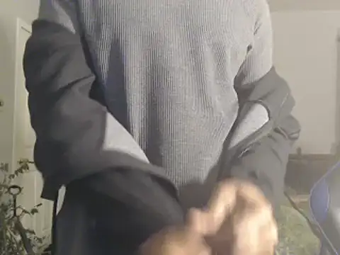 Snapshot of dominatingblacklove chatting on 01/31/25, 11:24 dominatingblacklove online show from 01/31/25, 11:24