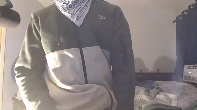 Snapshot of dominatingblacklove chatting on 02/20/25, 05:44 dominatingblacklove online show from 02/20/25, 05:44