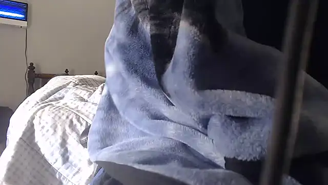 Snapshot of dominatingblacklove chatting on 02/21/25, 02:17 dominatingblacklove online show from 02/21/25, 02:17