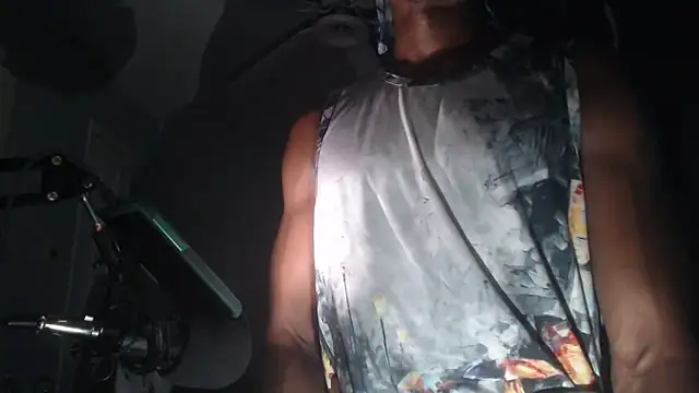 Snapshot of dominatingblacklove chatting on 03/14/25, 09:35 dominatingblacklove online show from 03/14/25, 09:35