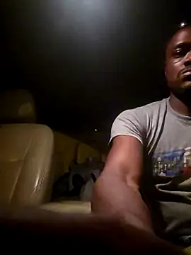 Snapshot of dominatingblacklove chatting on 11/15/25, 08:00 dominatingblacklove online show from 11/15/25, 08:00