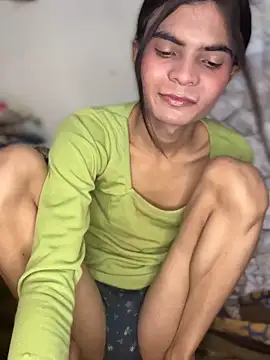 Snapshot of Enna_Zarza_ chatting on 04/03/26, 06:11 Enna Zarza online show from 04/03/26, 06:11