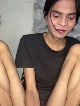 Snapshot of Enna_Zarza_ chatting on 04/10/26, 06:18 Enna Zarza online show from 04/10/26, 06:18