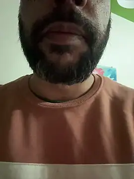 Snapshot of skyisthelimit12 chatting on 12/31/24, 02:40 skyisthelimit12 online show from 12/31/24, 02:40