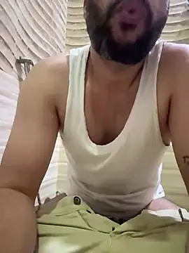 Snapshot of skyisthelimit12 chatting on 02/25/25, 02:22 skyisthelimit12 online show from 02/25/25, 02:22