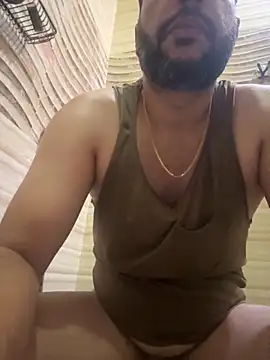 Snapshot of skyisthelimit12 chatting on 10/08/25, 06:33 skyisthelimit12 online show from 10/08/25, 06:33