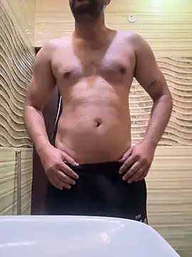 Snapshot of skyisthelimit12 chatting on 02/06/26, 03:33 skyisthelimit12 online show from 02/06/26, 03:33