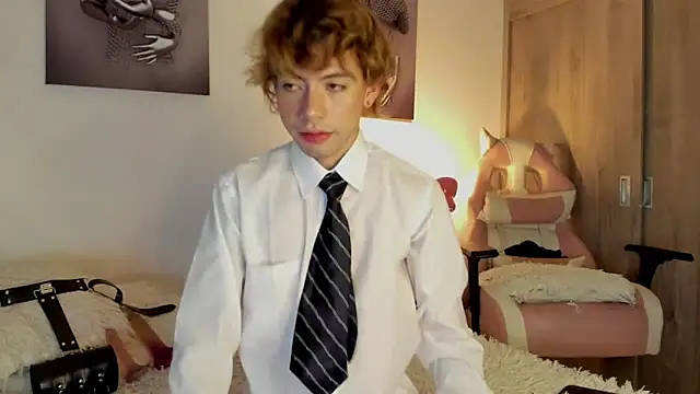 Henophiid online show from 09/23/25, 03:09